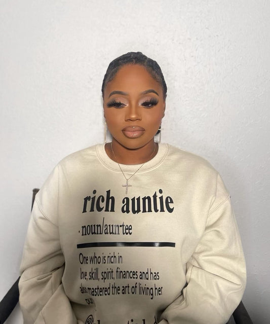 RICH AUNTIE CREWNECK